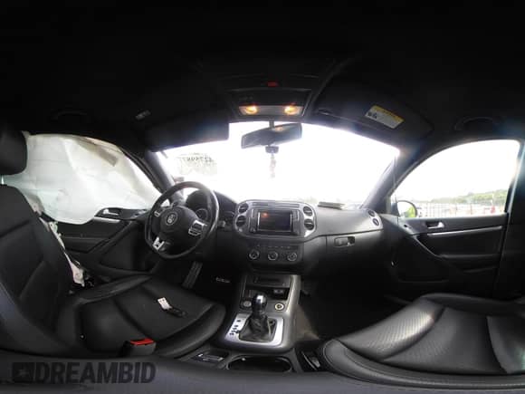 2016 Volkswagen Tiguan SEL с VIN WVGBV7AX0GW076285, выставлен на аукционе IAAI как лот 42759877 с пробегом 119 956 миль миль и . История ставок и продаж доступна на DreamBid. Изображение 18.