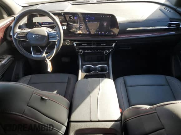 2025 Chevrolet Traverse AWD Z71 z VIN 1GNEVJRS8SJ194895, wystawiony jako Copart lot #84440345 z przebiegiem 5 613 mil mil oraz Czysty tytuł • Clean title. Historia ofert i sprzedaży dostępna na DreamBid. Obrazek 8.