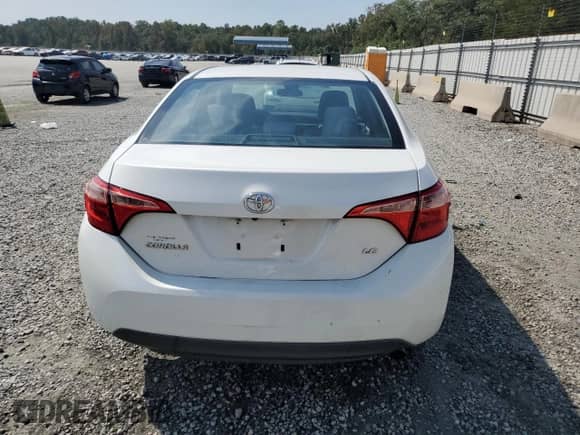 2019 Toyota Corolla L с VIN 5YFBURHE6KP898856, выставлен на аукционе Copart как лот 80564605 с пробегом 116 742 миль миль и Списание • Salvage title. История ставок и продаж доступна на DreamBid. Изображение 6.