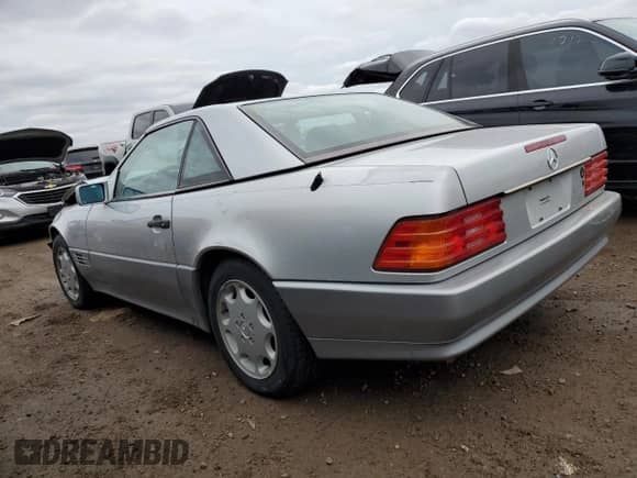 1993 Mercedes-Benz 300 z VIN WDBFA61EXPF081339, wystawiony jako Copart lot #51856145 z przebiegiem 159 918 mil mil oraz Szkoda całkowita • Salvage title. Historia ofert i sprzedaży dostępna na DreamBid. Obrazek 2.