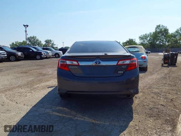 2013 Toyota Camry LE z VIN 4T1BD1FK4DU069294, wystawiony jako IAAI lot #42660361 z przebiegiem 189 304 mil mil oraz . Historia ofert i sprzedaży dostępna na DreamBid. Obrazek 16.