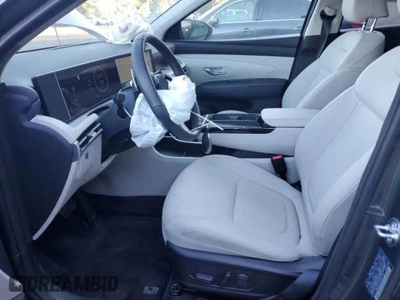 2025 Hyundai Tucson SEL Convenience with VIN KM8JCDD12SU307702, listed as a Copart auction lot 86143245 with 4,768 mi miles and Salvage title. Bid and sale history available at DreamBid. Image 7.