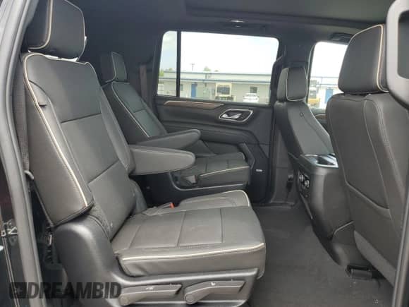 2024 Chevrolet Suburban Premier с VIN 1GNSKFKD4RR372611, выставлен на аукционе Copart как лот 53961485 с пробегом 7 243 миль миль и Списание • Salvage title. История ставок и продаж доступна на DreamBid. Изображение 11.