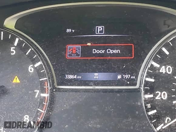 2020 Nissan Pathfinder S z VIN 5N1DR2AN9LC635763, wystawiony jako IAAI lot #42912961 z przebiegiem 33 864 mil mil oraz . Historia ofert i sprzedaży dostępna na DreamBid. Obrazek 15.