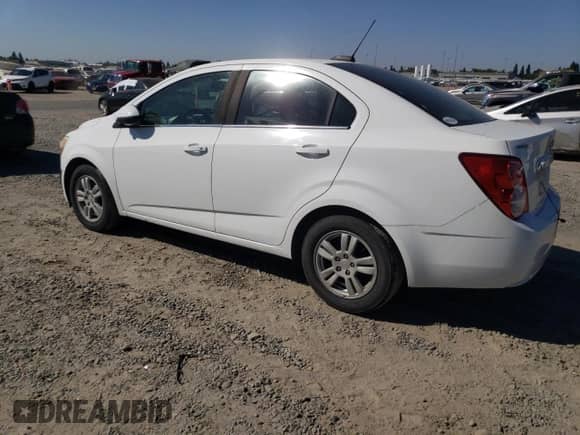 2016 Chevrolet Sonic LT с VIN 1G1JC5SG9G4150722, выставлен на аукционе Copart как лот 81047095 с пробегом 89 655 миль миль и Чистый • Clean title. История ставок и продаж доступна на DreamBid. Изображение 2.