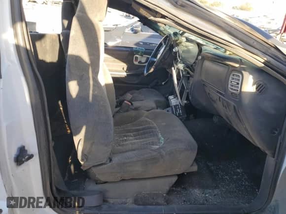 2002 Chevrolet S-10 LS с VIN 1GCCS14W228107244, выставлен на аукционе Copart как лот 76809934 с пробегом Не указан миль и Списание • Salvage title. История ставок и продаж доступна на DreamBid. Изображение 10.