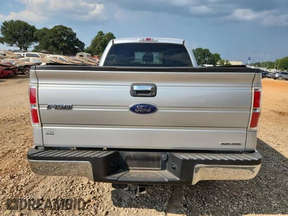 2014 Ford F-150 XL с VIN 1FTFX1EF4EFA36108, выставлен на аукционе Copart как лот 81103875 с пробегом Не указан миль и Списание • Salvage title. История ставок и продаж доступна на DreamBid. Изображение 6.