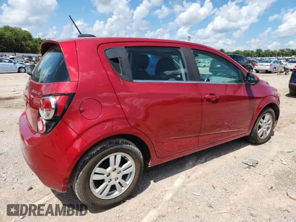 2015 Chevrolet Sonic LT с VIN 1G1JC6SH2F4114593, выставлен на аукционе Copart как лот 64133435 с пробегом 86 322 миль миль и Списание • Salvage title. История ставок и продаж доступна на DreamBid. Изображение 3.