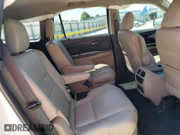 2020 Honda Pilot Touring 7-Passenger с VIN 5FNYF5H60LB012291, выставлен на аукционе Copart как лот 56669745 с пробегом 93 334 миль миль и Списание • Salvage title. История ставок и продаж доступна на DreamBid. Изображение 11.