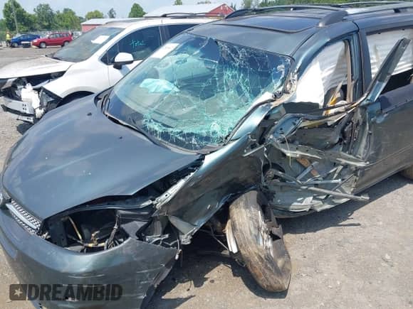 2004 Toyota Sienna XLE z VIN 5TDBA22C54S006680, wystawiony jako IAAI lot #42824647 z przebiegiem Nie podano mil oraz . Historia ofert i sprzedaży dostępna na DreamBid. Obrazek 6.