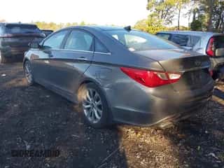2012 Hyundai Sonata SE с VIN 5NPEC4AB6CH497552, выставлен на аукционе IAAI как лот 43533625 с пробегом 184 207 миль миль и . История ставок и продаж доступна на DreamBid. Изображение 3.