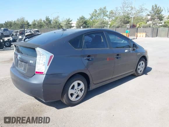 2011 Toyota Prius I with VIN JTDKN3DU5B0269106, listed as a IAAI auction lot 42338062 with 141,180 mi miles and . Bid and sale history available at DreamBid. Image 4.