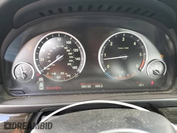 2015 BMW 5 Series 535d xDrive z VIN WBAFV3C55FD687110, wystawiony jako Copart lot #77845114 z przebiegiem 100 135 mil mil oraz Szkoda całkowita • Salvage title. Historia ofert i sprzedaży dostępna na DreamBid. Obrazek 9.