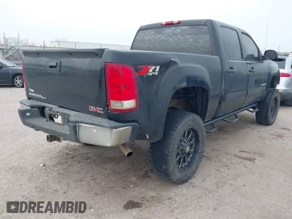 2007 GMC Sierra 1500 SLT с VIN 2GTEK13M471563958, выставлен на аукционе IAAI как лот 41742032 с пробегом 294 548 миль миль и . История ставок и продаж доступна на DreamBid. Изображение 4.
