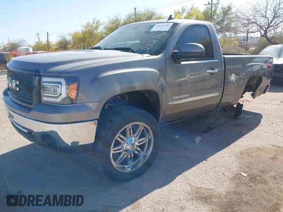 2008 GMC Sierra 1500 Work Truck с VIN 1GTEC14J28Z282364, выставлен на аукционе IAAI как лот 42010184 с пробегом 193 372 миль миль и . История ставок и продаж доступна на DreamBid. Изображение 2.