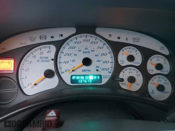 2001 Chevrolet Silverado 1500 LS z VIN 2GCEK19T811115227, wystawiony jako Copart lot #84865955 z przebiegiem 137 679 mil mil oraz Szkoda całkowita • Salvage title. Historia ofert i sprzedaży dostępna na DreamBid. Obrazek 9.