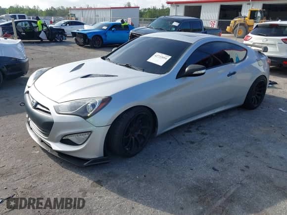2014 Hyundai Genesis Coupe Ultimate с VIN KMHHU6KJ4EU119603, выставлен на аукционе IAAI как лот 42722054 с пробегом 93 423 миль миль и . История ставок и продаж доступна на DreamBid. Изображение 18.