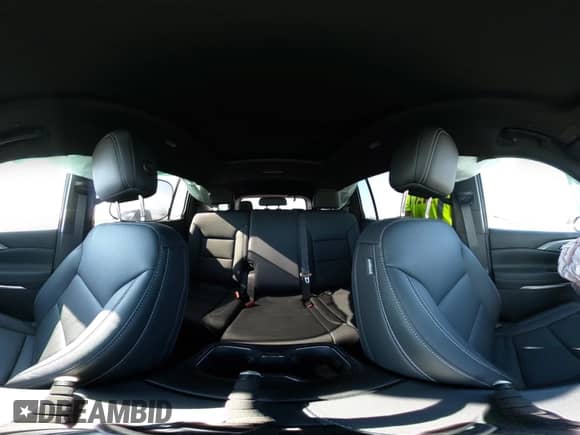 2024 Chevrolet Traverse AWD LT с VIN 1GNEVGKS1RJ186435, выставлен на аукционе IAAI как лот 42725085 с пробегом 10 273 миль миль и . История ставок и продаж доступна на DreamBid. Изображение 19.