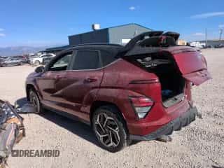 2024 Hyundai Kona N Line с VIN KM8HACA38RU135240, выставлен на аукционе Copart как лот 65264155 с пробегом 12 165 миль миль и Списание • Salvage title. История ставок и продаж доступна на DreamBid. Изображение 2.