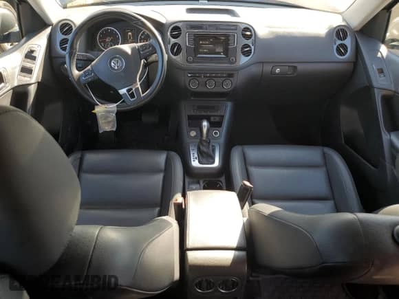 2016 Volkswagen Tiguan SEL с VIN WVGBV7AX8GW522277, выставлен на аукционе Copart как лот 85494675 с пробегом 103 603 миль миль и Списание • Salvage title. История ставок и продаж доступна на DreamBid. Изображение 8.