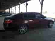 2009 Hyundai Genesis z VIN KMHGC46E99U026064, wystawiony jako Copart lot #73573634 z przebiegiem 201 086 mil mil oraz Czysty tytuł • Clean title. Historia ofert i sprzedaży dostępna na DreamBid. Obrazek 3.