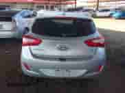 2013 Hyundai Elantra с VIN KMHD35LE6DU091847, выставлен на аукционе IAAI как лот 43315817 с пробегом 136 806 миль миль и . История ставок и продаж доступна на DreamBid. Изображение 17.