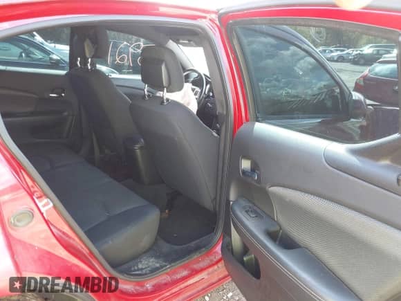 2012 Dodge Avenger SXT z VIN 1C3CDZCB1CN260308, wystawiony jako IAAI lot #43395921 z przebiegiem 112 830 mil mil oraz . Historia ofert i sprzedaży dostępna na DreamBid. Obrazek 8.