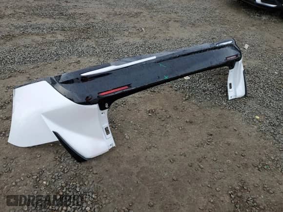 2024 Toyota Sienna Platinum с VIN 5TDERKEC5RS220903, выставлен на аукционе Copart как лот 48811305 с пробегом 20 107 миль миль и Списание • Salvage title. История ставок и продаж доступна на DreamBid. Изображение 13.