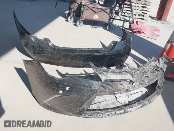 2016 Toyota Camry XLE с VIN 4T1BF1FK4GU555621, выставлен на аукционе IAAI как лот 43535919 с пробегом Не указан миль и . История ставок и продаж доступна на DreamBid. Изображение 12.