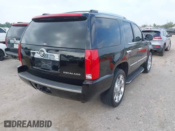 2007 Cadillac Escalade z VIN 1GYFK63817R124206, wystawiony jako IAAI lot #43090853 z przebiegiem 188 368 mil mil oraz . Historia ofert i sprzedaży dostępna na DreamBid. Obrazek 4.