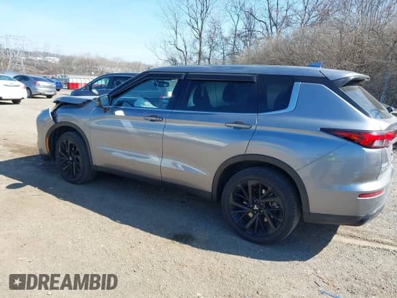 2023 Mitsubishi Outlander SEL z VIN JA4J4VA80PZ014751, wystawiony jako IAAI lot #41773106 z przebiegiem 20 980 mil mil oraz . Historia ofert i sprzedaży dostępna na DreamBid. Obrazek 3.