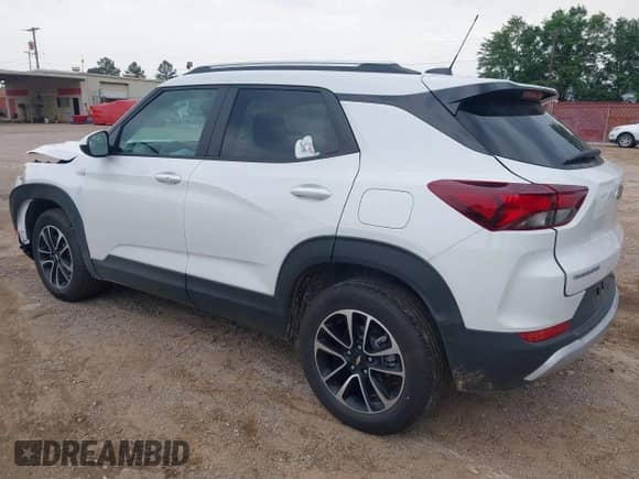 2025 Chevrolet TrailBlazer LT with VIN KL79MPSP3SB085550, listed as a IAAI auction lot 42267062 with 10,125 mi miles and . Bid and sale history available at DreamBid. Image 3.