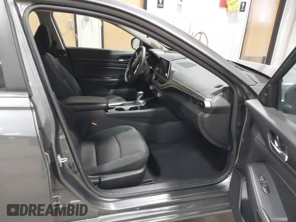 2024 Nissan Altima SV with VIN 1N4BL4DV0RN311429, listed as a IAAI auction lot 43401024 with 56,162 mi miles and . Bid and sale history available at DreamBid. Image 5.