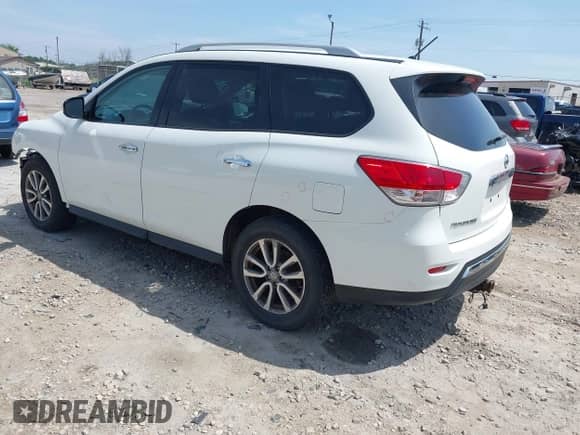2016 Nissan Pathfinder Platinum with VIN 5N1AR2MM1GC655985, listed as a IAAI auction lot 42721640 with 175,902 mi miles and . Bid and sale history available at DreamBid. Image 3.