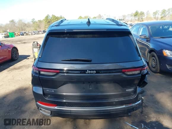 2023 Jeep Grand Cherokee Summit с VIN 1C4RJHEG7P8846453, выставлен на аукционе IAAI как лот 41982806 с пробегом 12 859 миль миль и . История ставок и продаж доступна на DreamBid. Изображение 16.