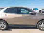 2018 Chevrolet Equinox LT с VIN 2GNAXJEV8J6284049, выставлен на аукционе IAAI как лот 43141940 с пробегом 86 090 миль миль и . История ставок и продаж доступна на DreamBid. Изображение 14.