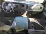 2005 Dodge 1500 SLT z VIN 1D7HA18D45S266197, wystawiony jako Copart lot #81935195 z przebiegiem 238 771 mil mil oraz Szkoda całkowita • Salvage title. Historia ofert i sprzedaży dostępna na DreamBid. Obrazek 8.