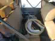 1997 Jeep Wrangler SE z VIN 1J4FY29PXVP437267, wystawiony jako Copart lot #69390955 z przebiegiem 151 349 mil mil oraz Czysty tytuł • Clean title. Historia ofert i sprzedaży dostępna na DreamBid. Obrazek 10.