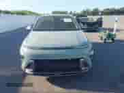 2024 Hyundai Kona Limited с VIN KM8HE3A34RU105978, выставлен на аукционе IAAI как лот 43223647 с пробегом 6 720 миль миль и . История ставок и продаж доступна на DreamBid. Изображение 13.