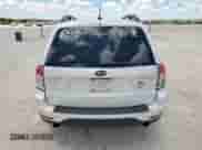 2013 Subaru Forester X Limited z VIN JF2SHAEC1DH418229, wystawiony jako Copart lot #62788275 z przebiegiem 126 940 mil mil oraz Szkoda całkowita • Salvage title. Historia ofert i sprzedaży dostępna na DreamBid. Obrazek 6.