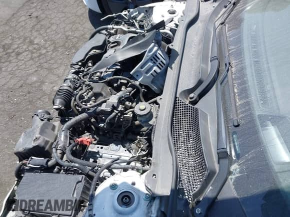 2018 Honda Accord Touring with VIN 1HGCV2F9XJA002139, listed as a IAAI auction lot 42324789 with Not provided miles and . Bid and sale history available at DreamBid. Image 19.