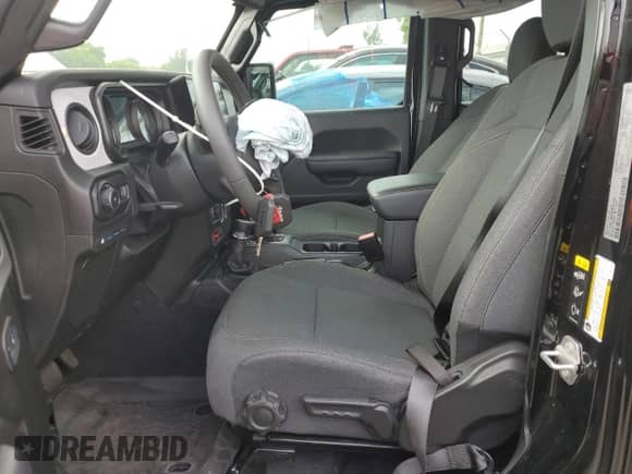 2024 Jeep Wrangler Sport S с VIN 1C4RJXN60RW344769, выставлен на аукционе Copart как лот 52084435 с пробегом 5 546 миль миль и Списание • Salvage title. История ставок и продаж доступна на DreamBid. Изображение 7.