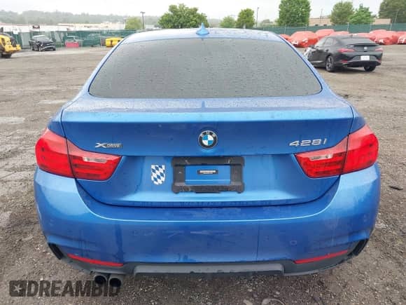 2016 BMW 4 Series 428i xDrive с VIN WBA4C9C54GG137283, выставлен на аукционе IAAI как лот 42330374 с пробегом 133 277 миль миль и . История ставок и продаж доступна на DreamBid. Изображение 15.
