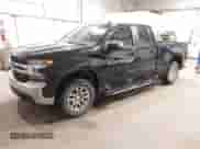 2021 Chevrolet Silverado 1500 LT z VIN 1GCRYDED0MZ146645, wystawiony jako IAAI lot #43487205 z przebiegiem 114 378 mil mil oraz . Historia ofert i sprzedaży dostępna na DreamBid. Obrazek 17.