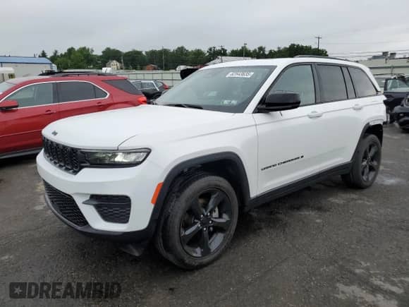 2023 Jeep Grand Cherokee Laredo с VIN 1C4RJHAG8PC569833, выставлен на аукционе Copart как лот 62543635 с пробегом 22 373 миль миль и Списание • Salvage title. История ставок и продаж доступна на DreamBid. Изображение 1.