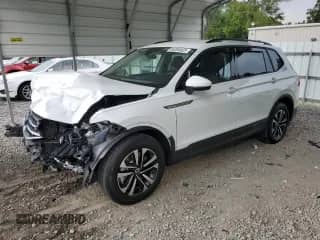 2024 Volkswagen Tiguan S с VIN 3VVRB7AXXRM187023, выставлен на аукционе Copart как лот 64384925 с пробегом Не указан миль и Списание • Salvage title. История ставок и продаж доступна на DreamBid. Изображение 1.