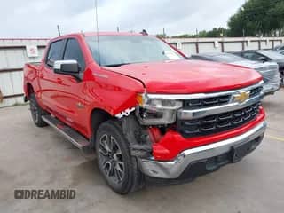 2022 Chevrolet Silverado 1500 LT z VIN 1GCPACEK8NZ624395, wystawiony jako IAAI lot #42137600 z przebiegiem 48 534 mil mil oraz . Historia ofert i sprzedaży dostępna na DreamBid. Obrazek 1.