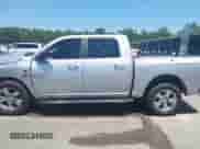 2018 Ram 1500 Big Horn z VIN 1C6RR7LT1JS276230, wystawiony jako IAAI lot #42501686 z przebiegiem 158 840 mil mil oraz . Historia ofert i sprzedaży dostępna na DreamBid. Obrazek 14.