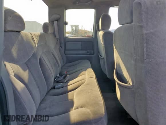 2000 GMC Sierra 1500 SLE with VIN 2GTEC19VXY1171355, listed as a Copart auction lot 67357465 with 340,576 mi miles and Salvage title. Bid and sale history available at DreamBid. Image 10.