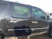 2010 Chevrolet Suburban LTZ с VIN 1GNUCKE07AR276807, выставлен на аукционе IAAI как лот 40987330 с пробегом 196 618 миль миль и . История ставок и продаж доступна на DreamBid. Изображение 13.